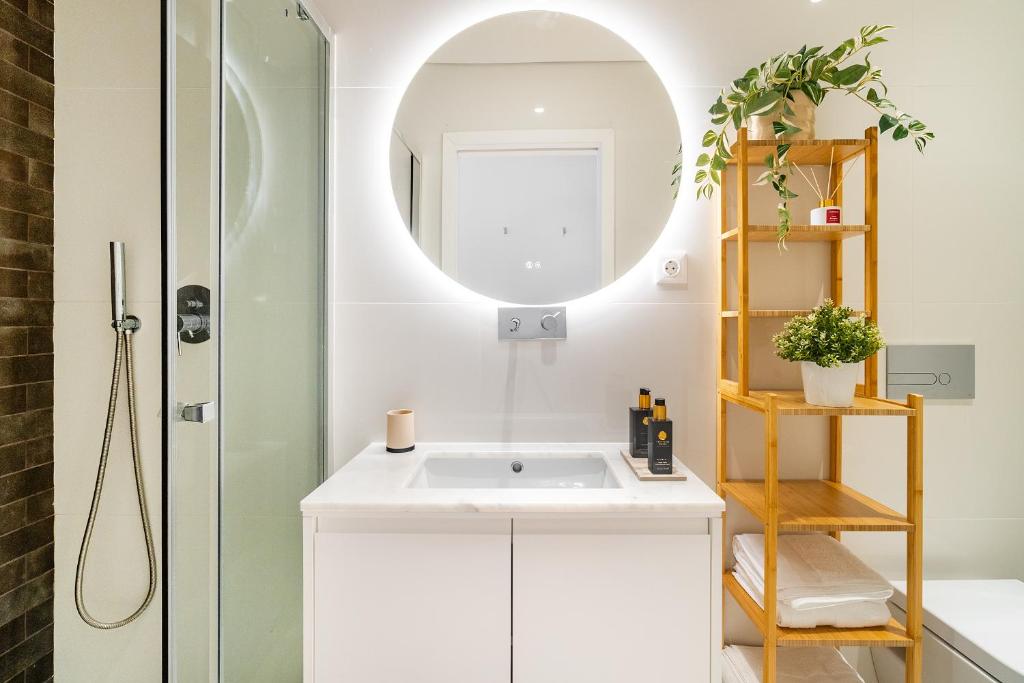 WHome Trendy Cedofeita Loft - Luxe & Light-Filled photo 3