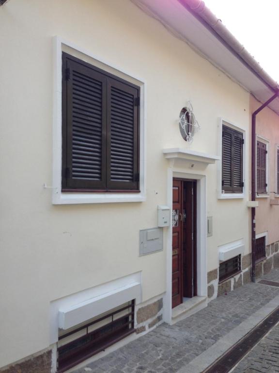 T2P Félix House — photo 1