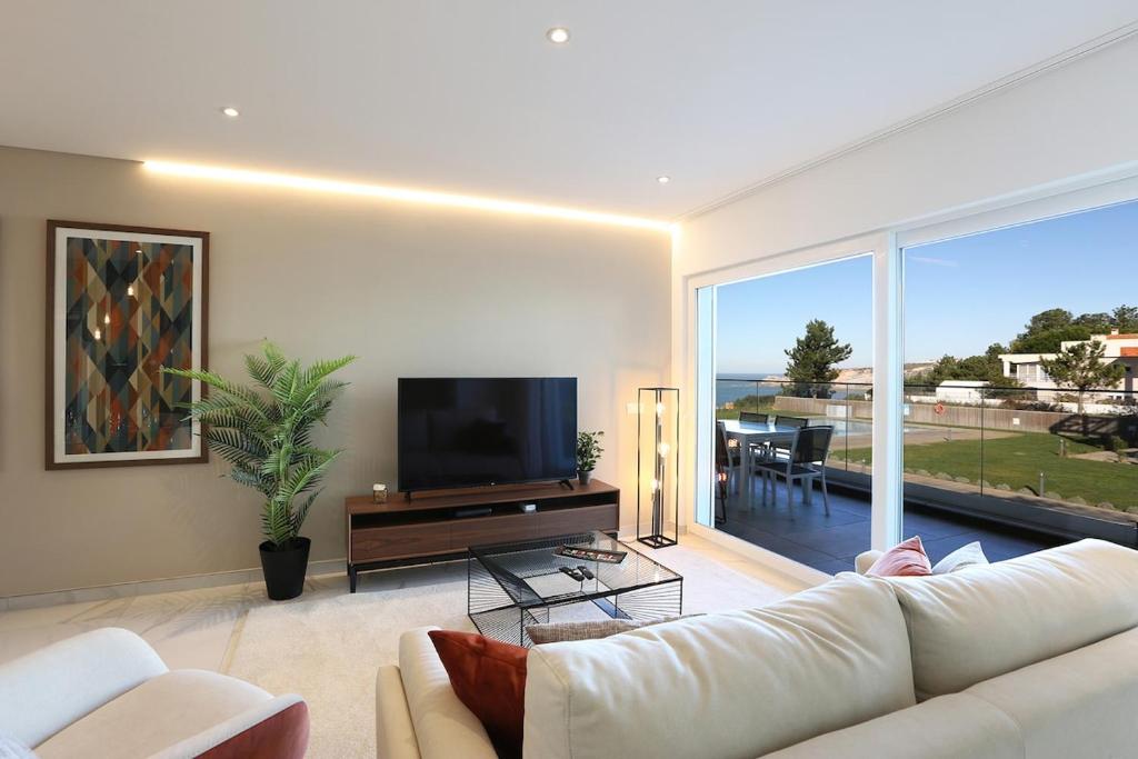 T2- Ocean House at Mar à Vista — photo 1