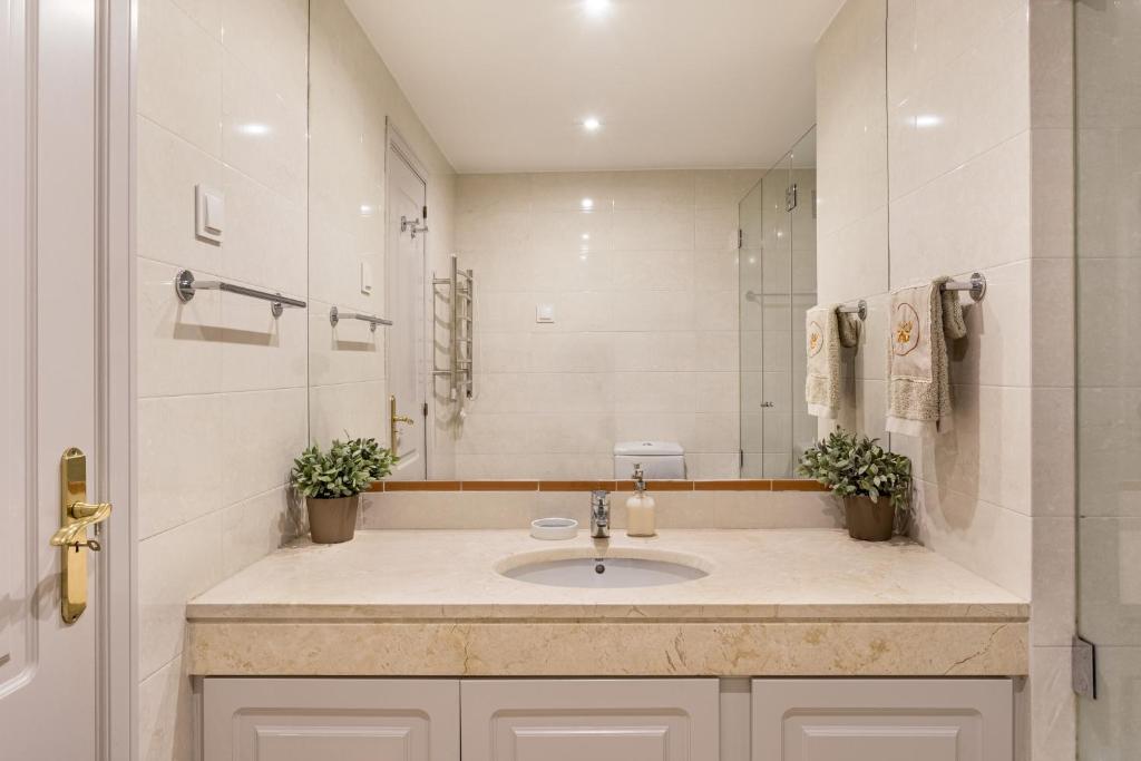 Saldanha City Retreat 2BR & Parking by Host For Us photo 3