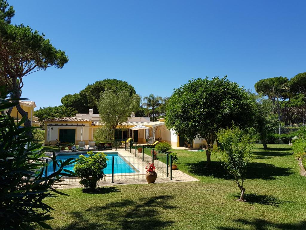 The Pinewood Villa photo 3