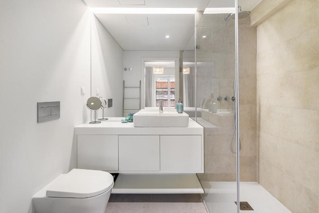 WHome Urban Oasis: Modern Living with Parking & AC photo 3