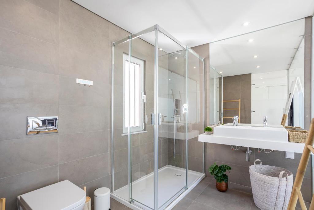 Stylish 3-Bedroom Villa Haven with a Private Pool photo 3