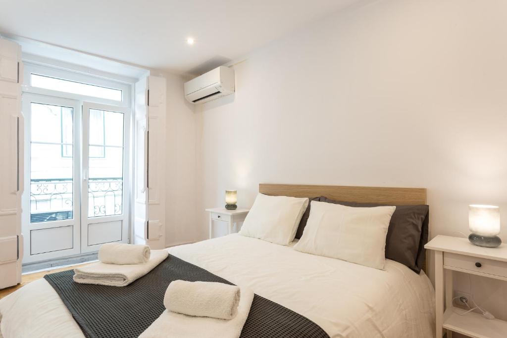 Three bedroom apartment in historical centre -Bairro Alto photo 2
