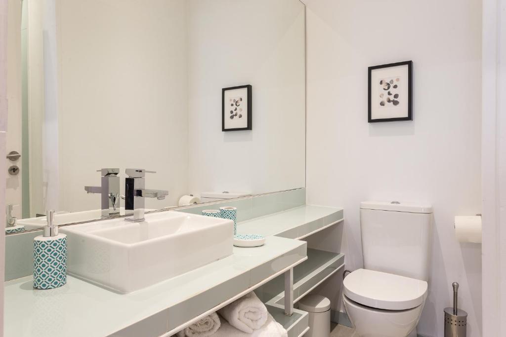 Three bedroom apartment in historical centre -Bairro Alto photo 3