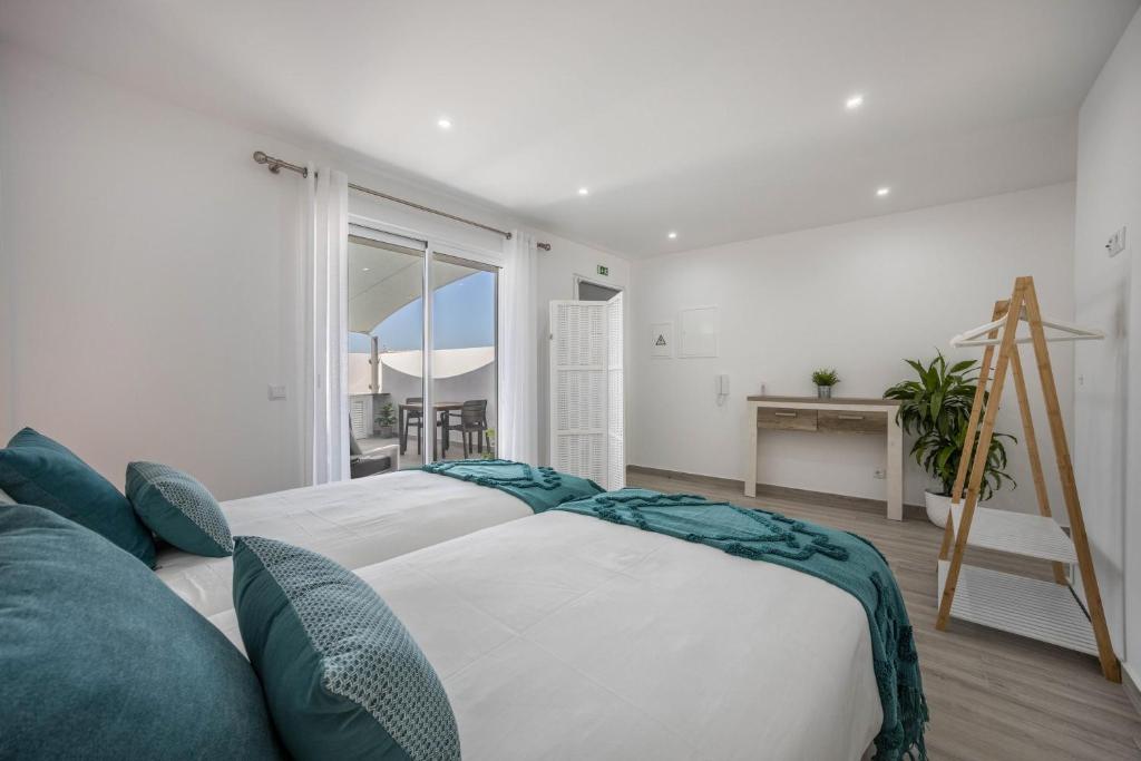 Sunset Apartment photo 2
