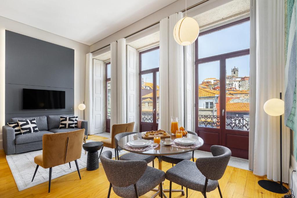 WHome Central 1-Bed w/ Top View perfect to Explore Porto — photo 1