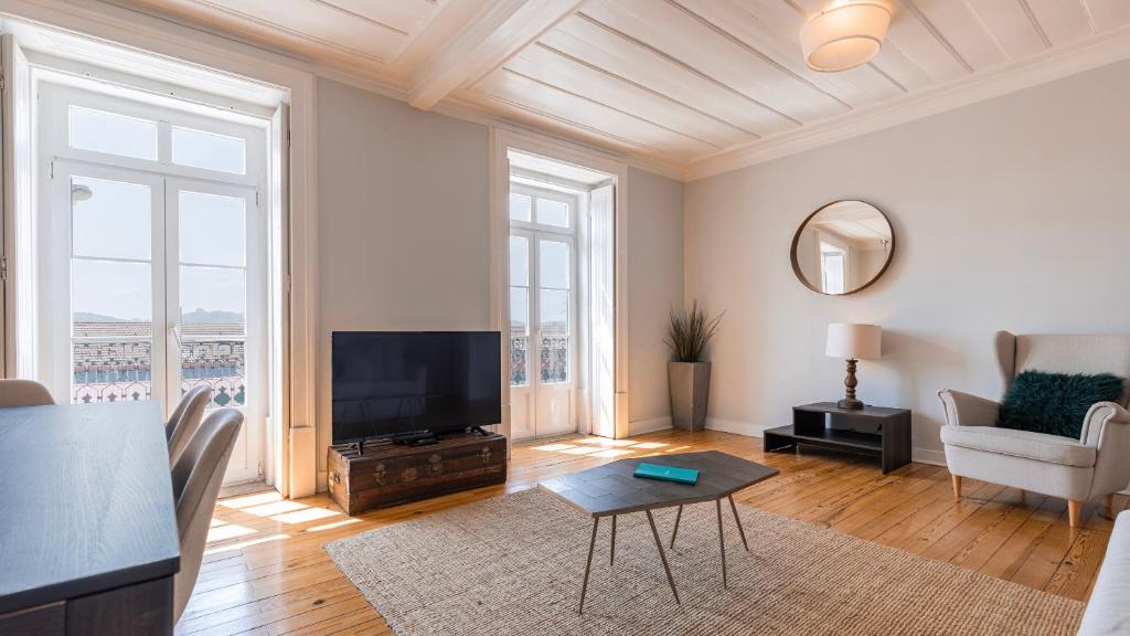 Sunny Belém Home by LovelyStay photo 2