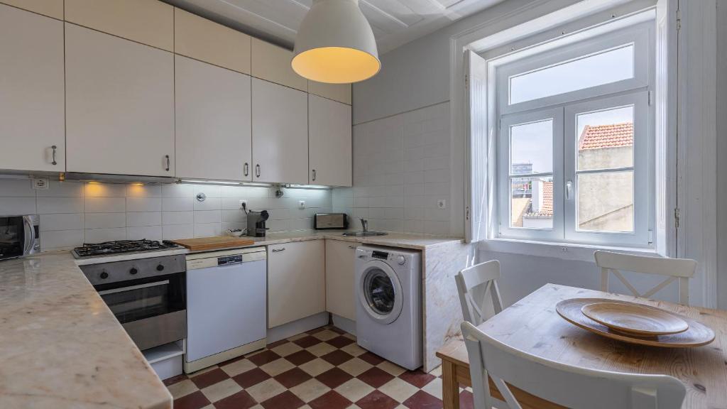Sunny Belém Home by LovelyStay photo 3