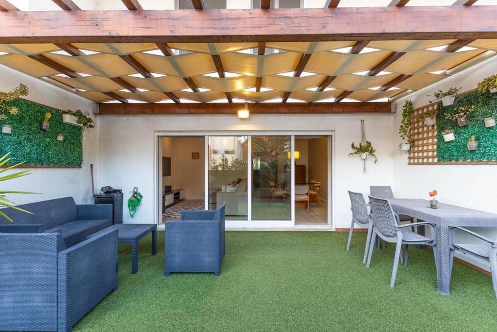 Tide Terrace Duplex by Portugal Active photo 3