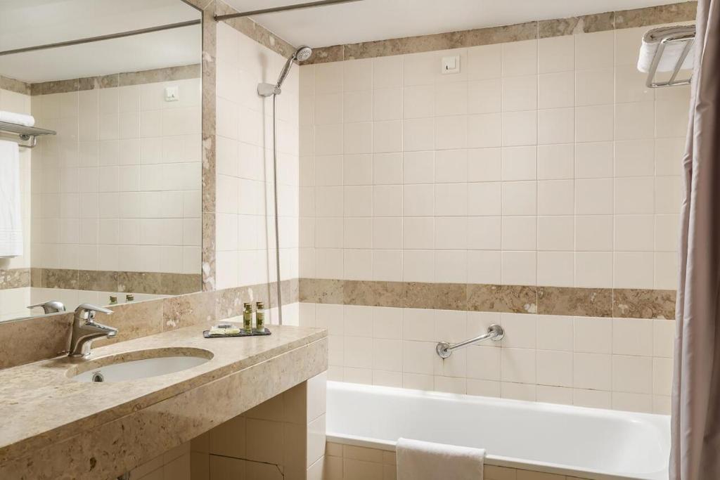 B&B HOTEL Sado Setúbal photo 3