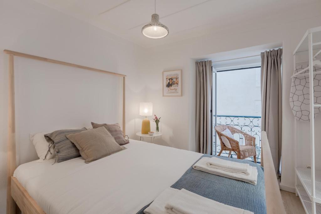 Sunny Bairro Alto & Chiado Apartment photo 2