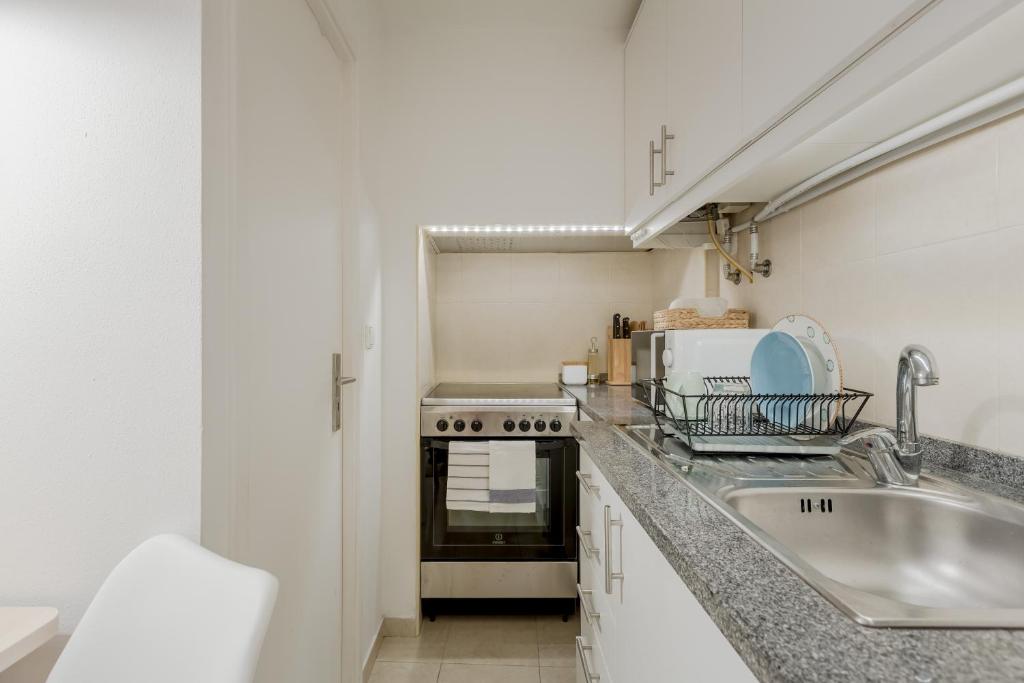 Sunny Bairro Alto & Chiado Apartment photo 3