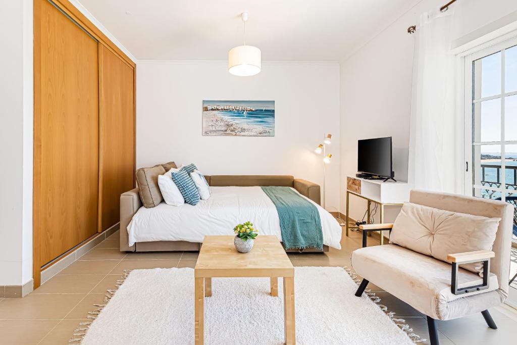 Studio Rossio Sea View By ALzira photo 2