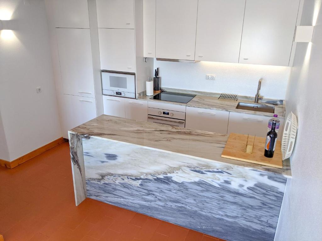 Seasun Vacation Rentals - OCEAN photo 3