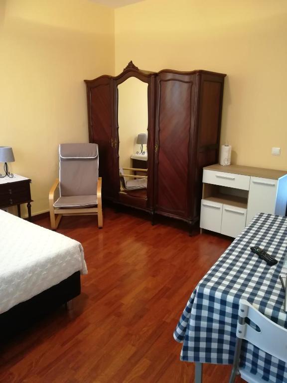Charming Studio in Funchal with a Lovely Terrace – 20 m² photo 2