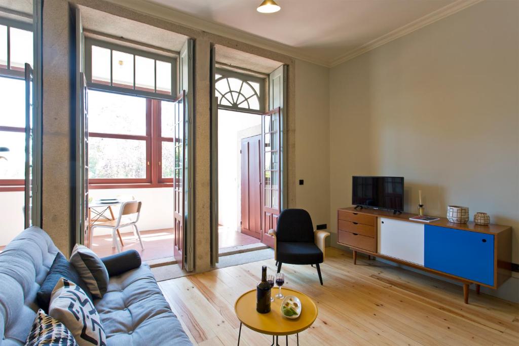 Trait House photo 3
