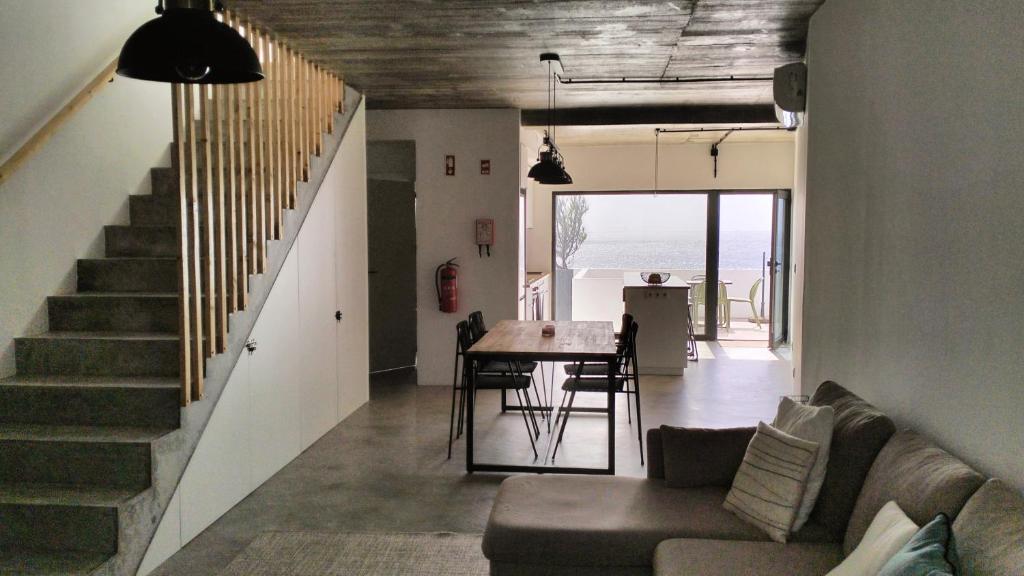Roque Ocean House - Atlantic Serenity Escape photo 2