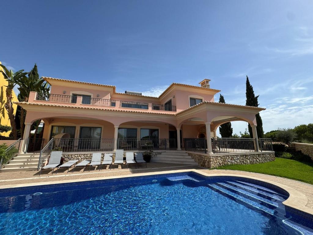 Sunshine Villa em Vilamoura — photo 1