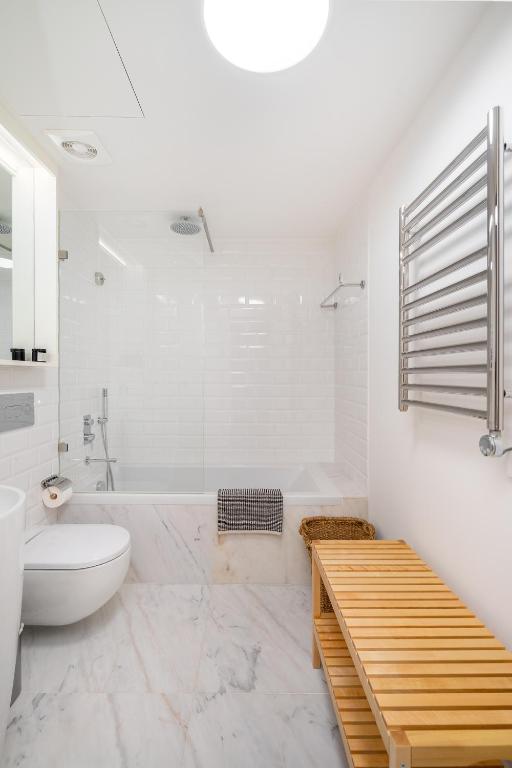WHome Top-Floor Studio in Prime Location photo 3