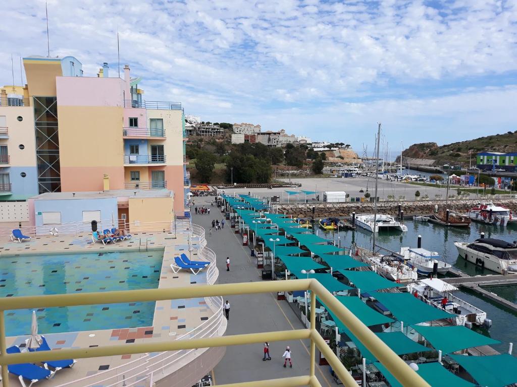 AMM SeaView Marina Albufeira apartment — photo 1