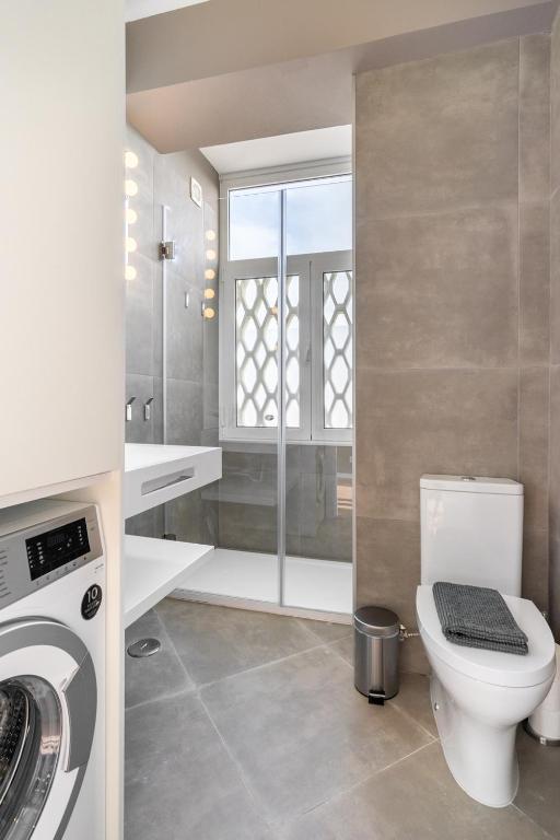 WHome | 270º Panoramic View Premium Apartment photo 3