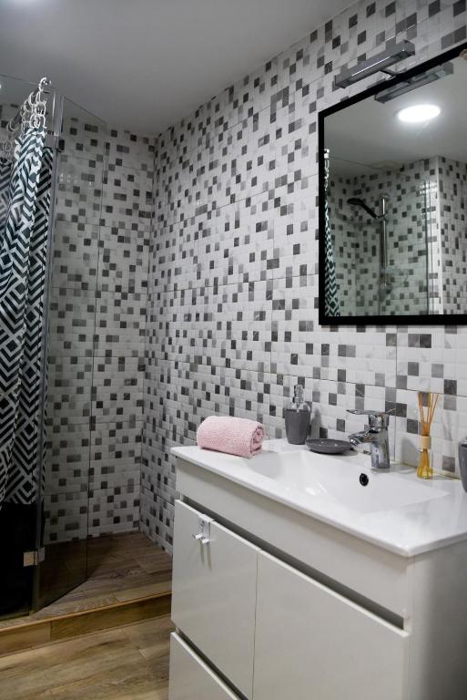 Sunny Pearl Apartment photo 3