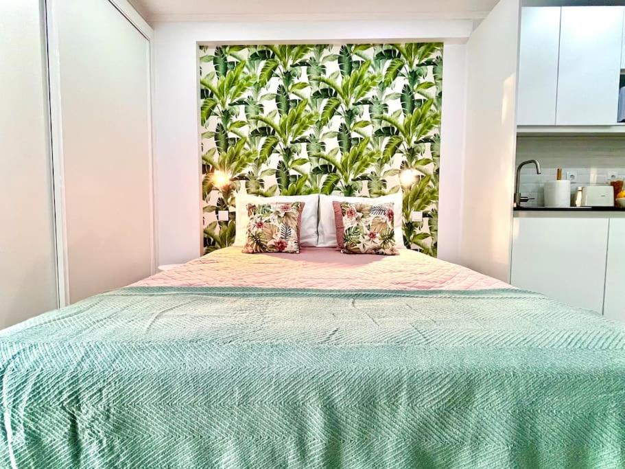 New-Romantic studio near the beach! photo 2