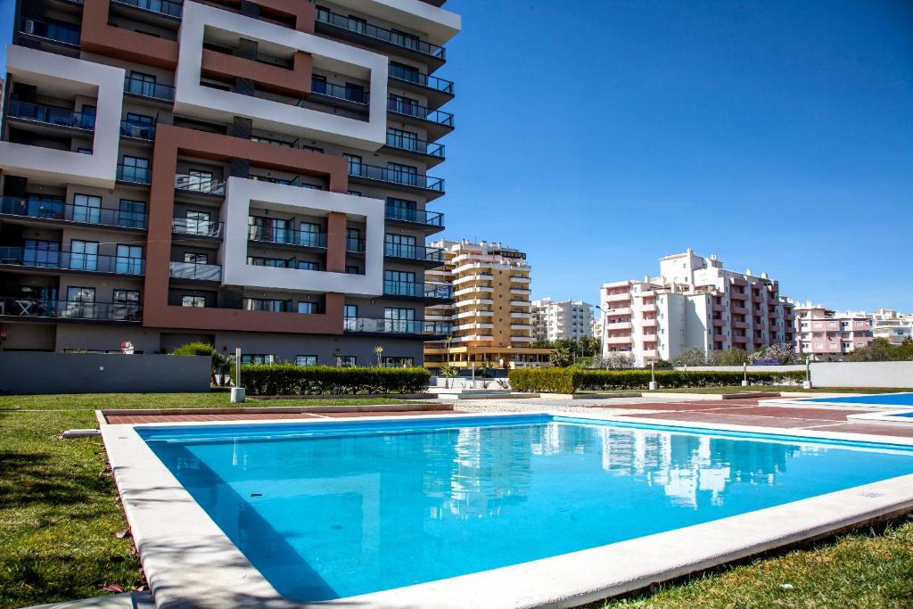 ROCHA TOWER - 8B — photo 1