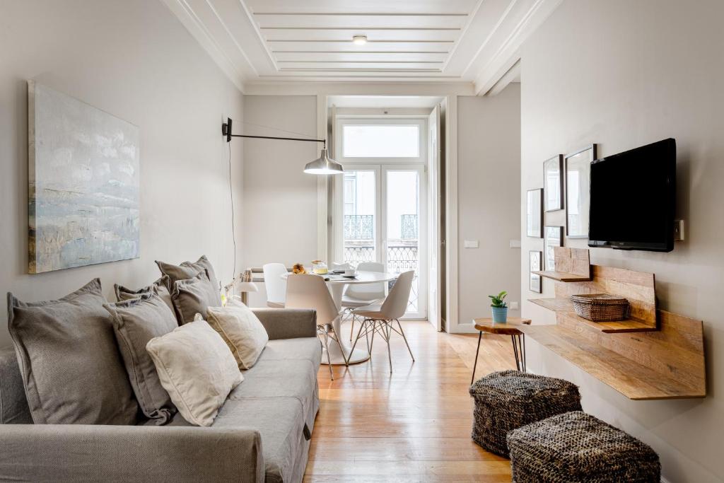 Trendy Flat in the iconic Chiado — photo 1