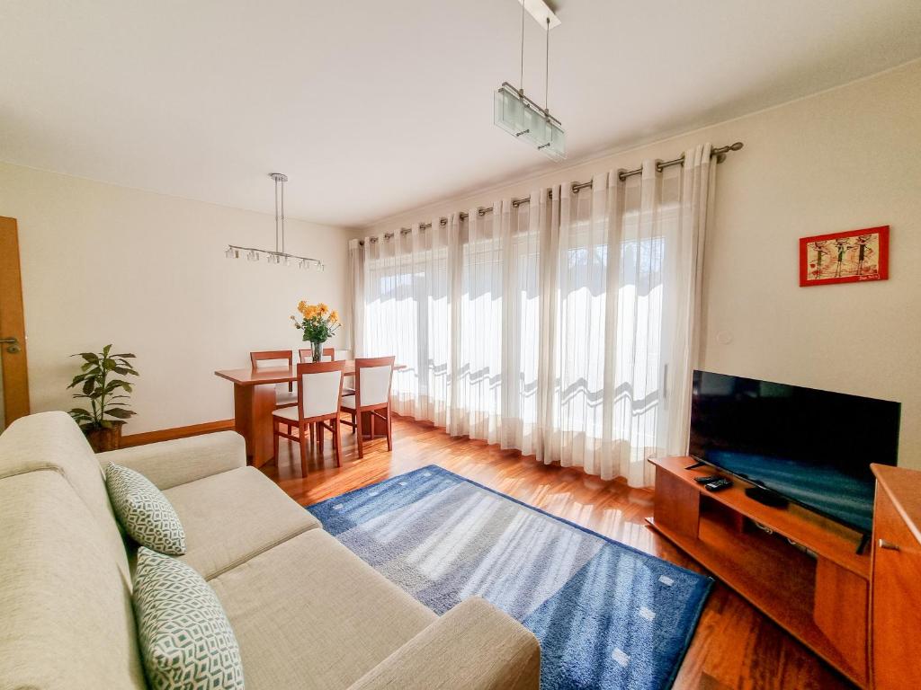 Sweet Living Viana - City Centre Apartment with Garage photo 3