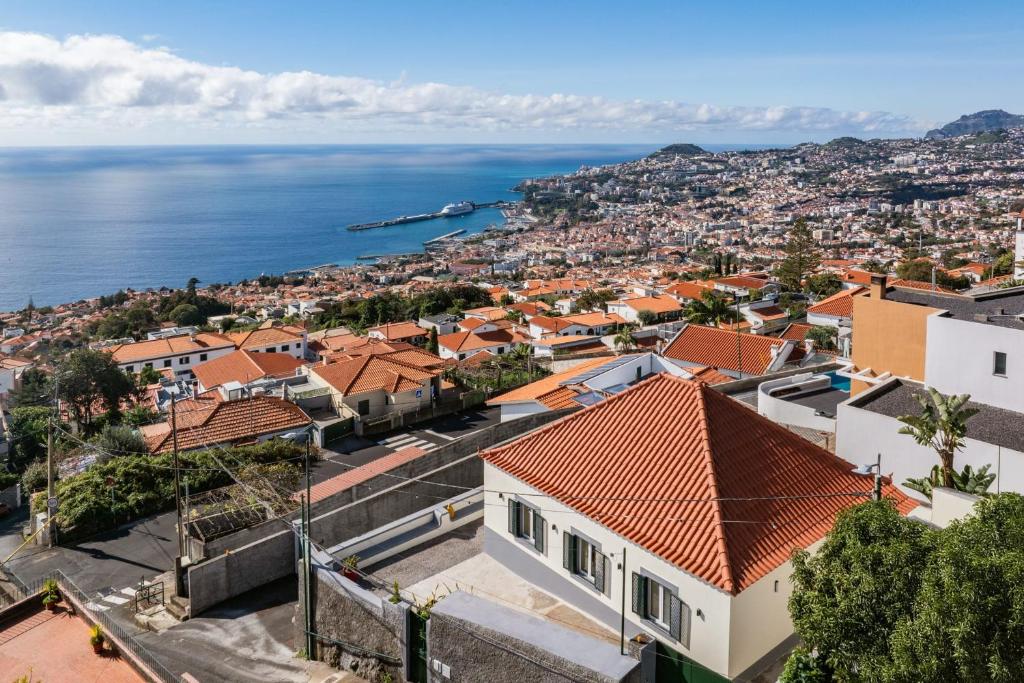 Madeira Friendly Guest House by An Island Apart photo 2