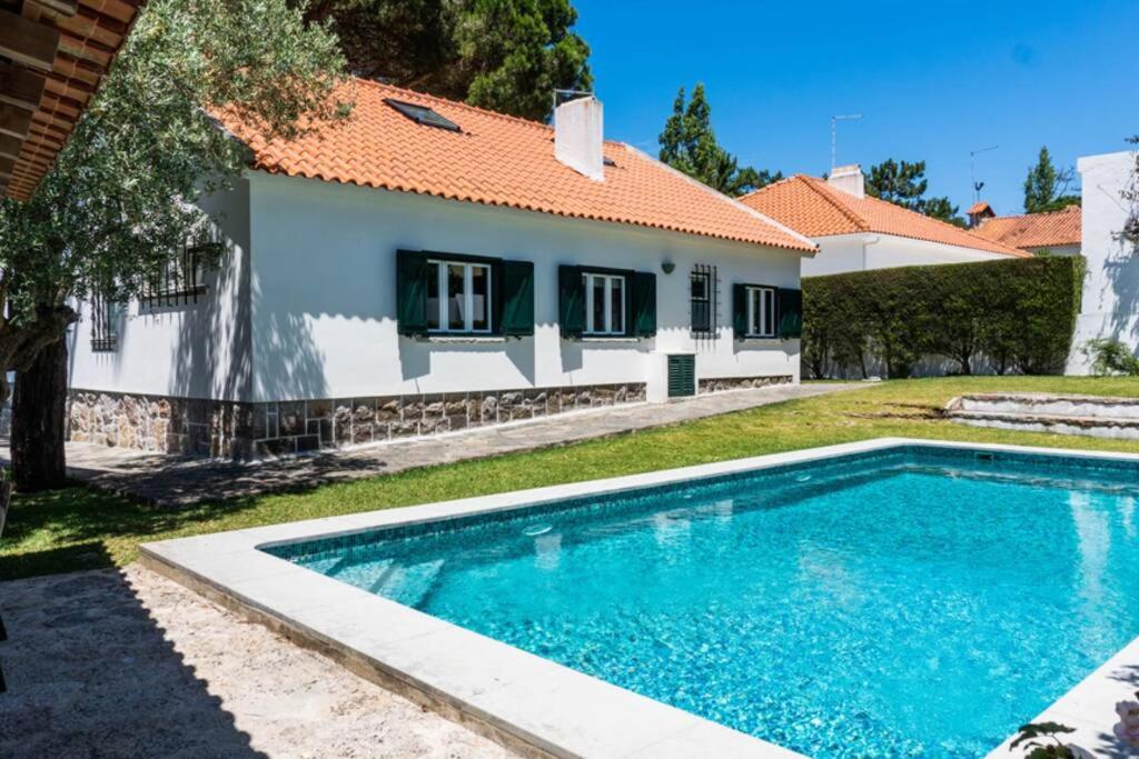 Sintra • Banzão House with Swimming Pool — photo 1