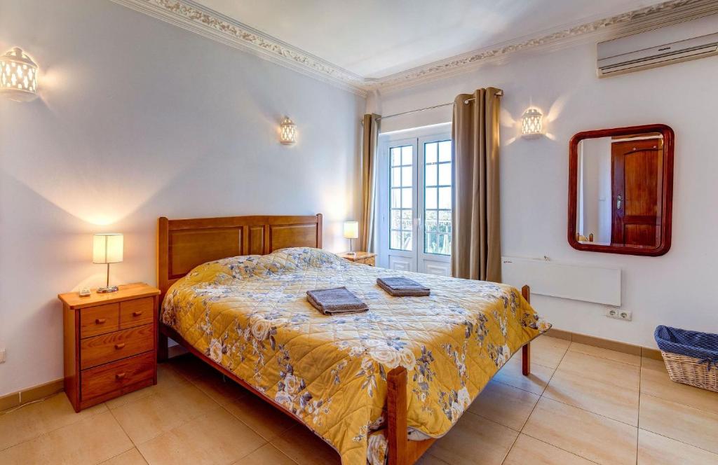 11 marinha - Two Bedroom Apt at Praia do Marinha photo 2