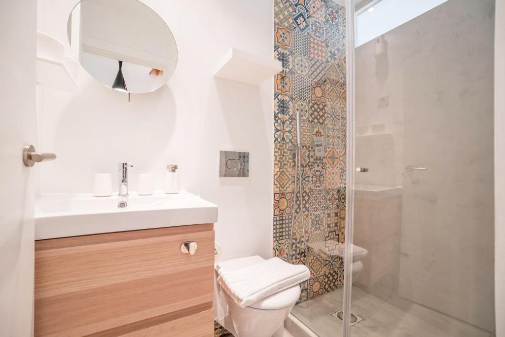 Downtown Comfy Suite photo 3