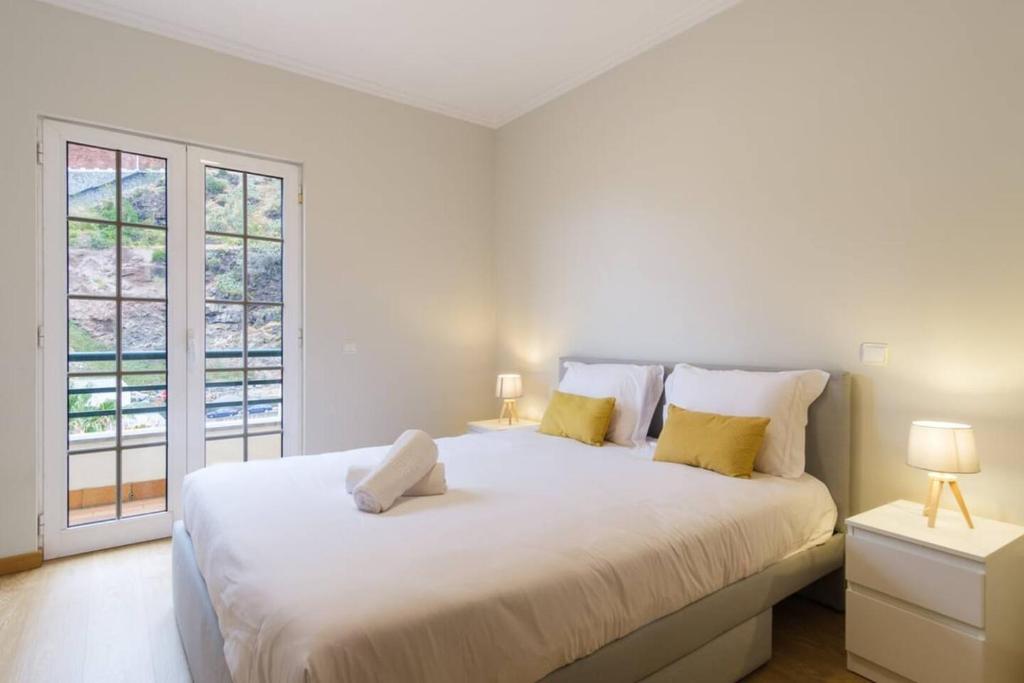 Brava 3-Bed Home - Best Location & Free Parking photo 2