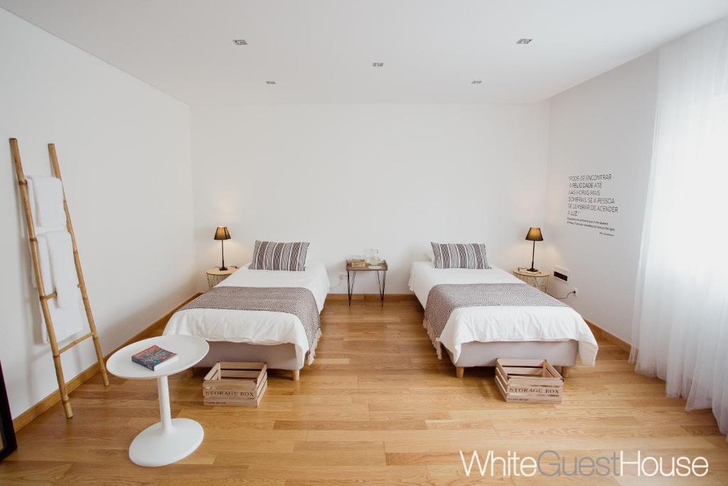White Guest House photo 2