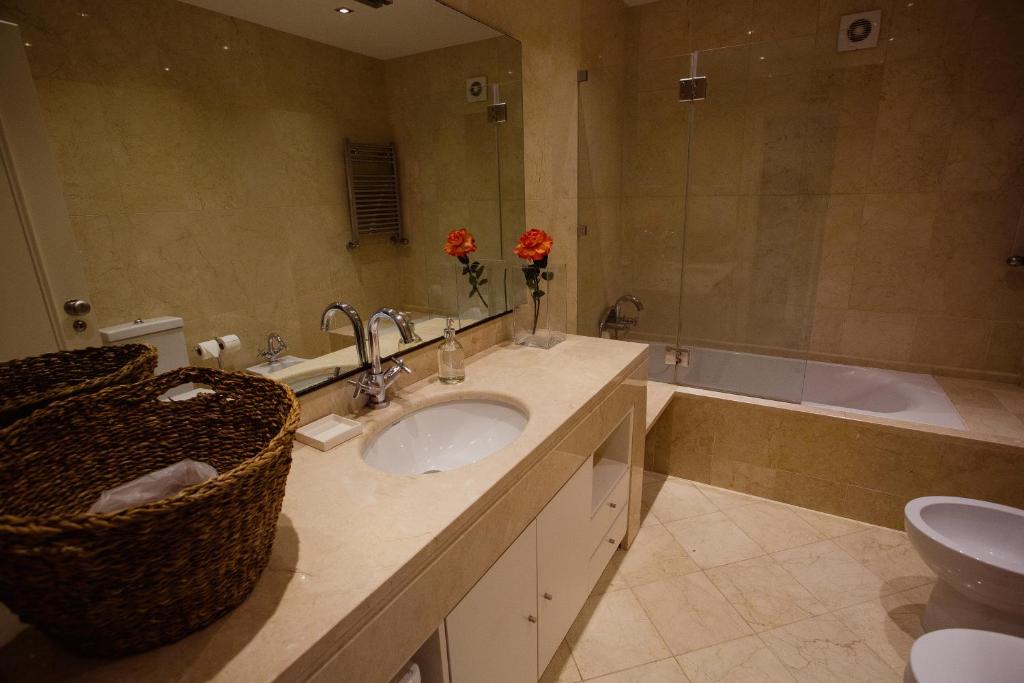 White Guest House photo 3
