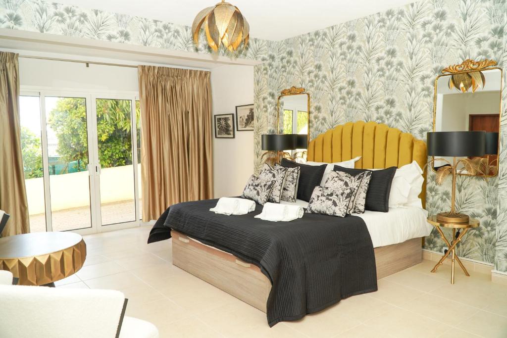 Seaside Serenity Villa photo 2