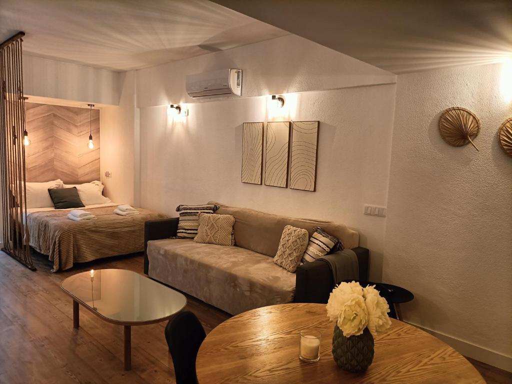 Sesimbra Beachfront Apartment - Direct Access photo 2