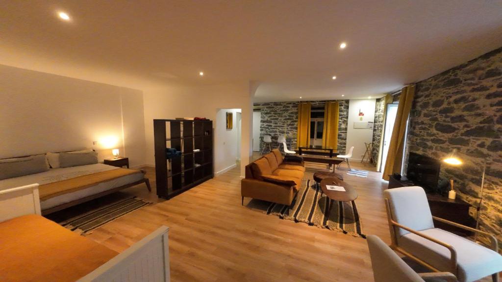 Souza Beach Apartment - Porto da Cruz - Studio & Suite photo 2