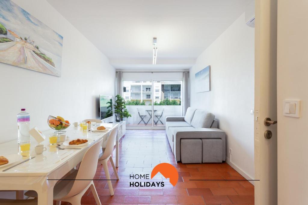 #165 Central Apartment Walk Everywhere photo 3