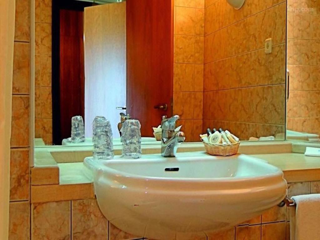 Spectacular Albufeira 2 Bedroom apartment in the city center photo 3