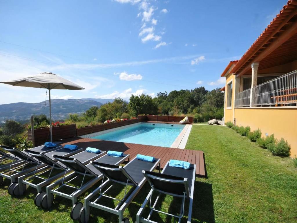 Superb Ponte De Lima Villa 4 Bedrooms Villa Arrincao Sauna — photo 1