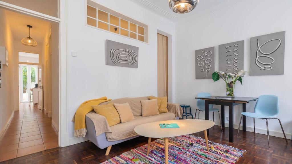 Private Terrace 2BDR Apartment by LovelyStay — photo 1