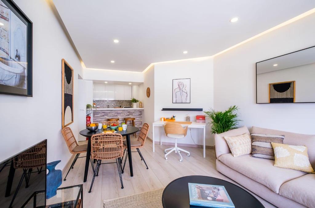Sea View Apartment in Estoril photo 3