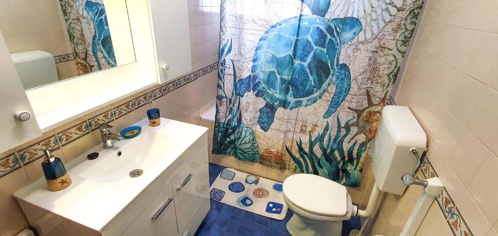 Apartment - Sleeps 2 Parking & Pool Access photo 3