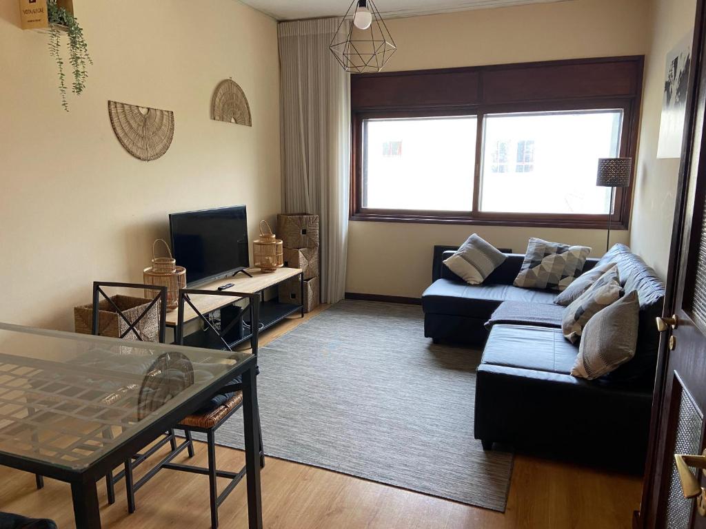 Spacious apartment with parking at Serralves photo 3