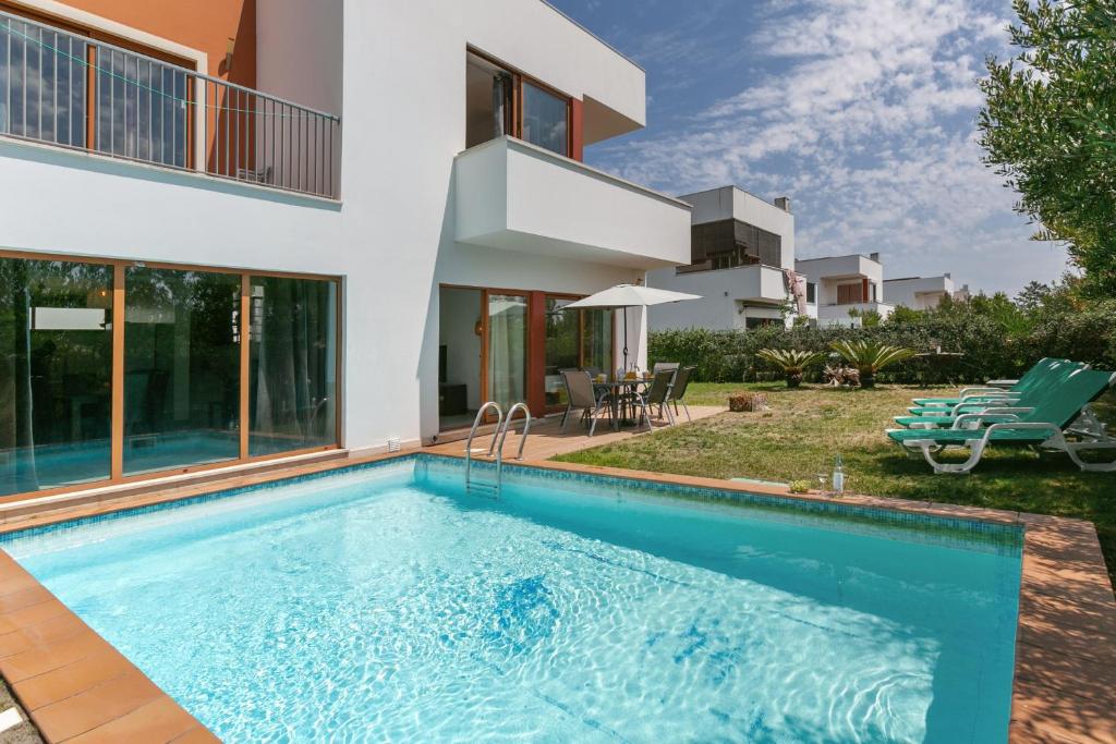 Vila Moleza — photo 1