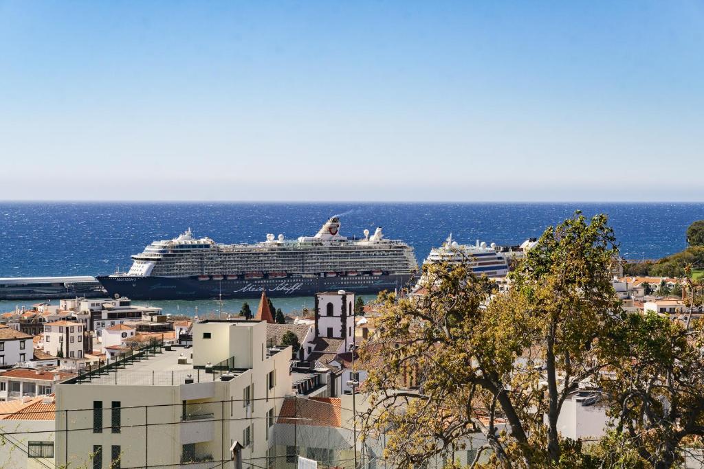 Rooftop Funchal - By Wehost — photo 1